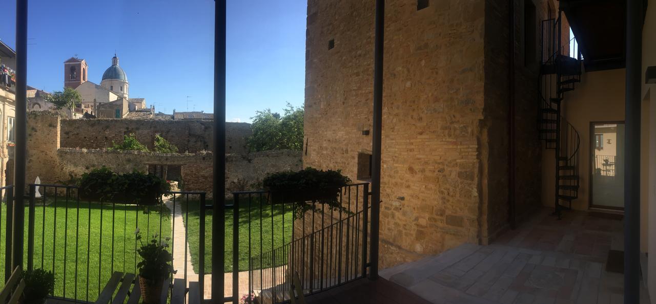 לינה וארוחת בוקר Torre Della Loggia - Dimora Storica - אורטונה מראה חיצוני תמונה